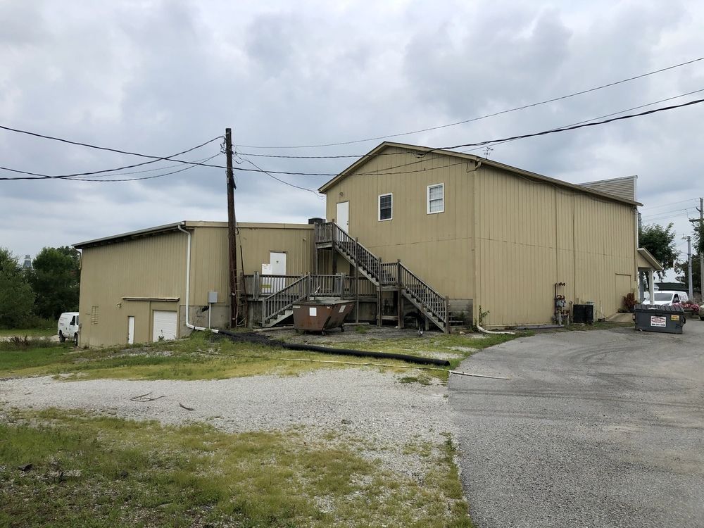 Great Redevelopment or Value-added Opportunity: 959 2nd St, Columbus, IN 47201